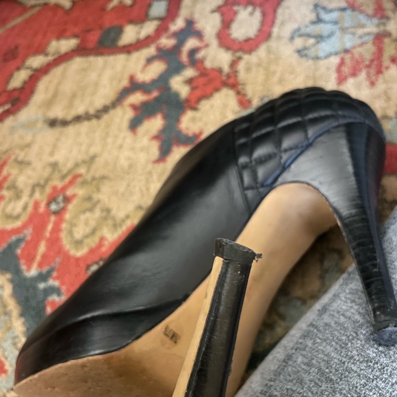 Vince Camuto Black Leather Zip Booties Evgenia size 7.5 - gently used - Picture 5 of 8